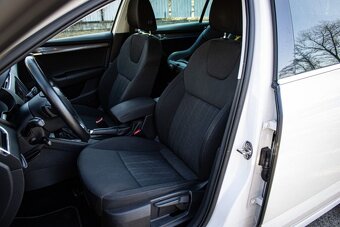 Škoda Octavia Combi 1.6 TDI DSG Style - 8