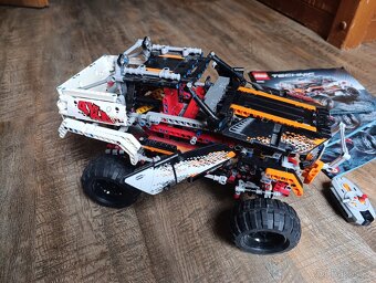 Lego Technic auto 9398 - 8