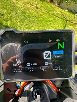 KTM duke 390 2024 (V ZÁRUCE) - 8