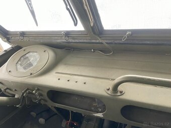 Vojenský speciál Renault R2067 4x4 - 8