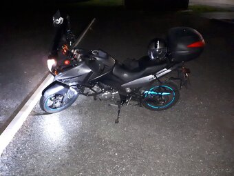 Suzuki DL 650 V strom - 8