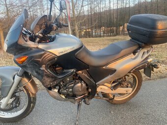 Aprilia pegaso 650 - 8
