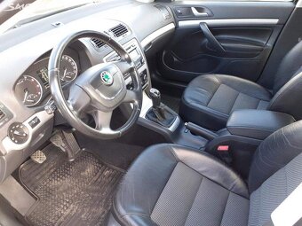 Škoda Octavia II 1.2 TSI Elegance – kůže, xenony, 130 000 km - 8