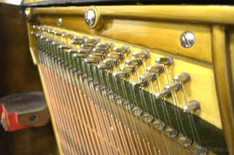 Koncertní pianino C.BECHSTEIN + židlička. ZÁRUKA. - 8