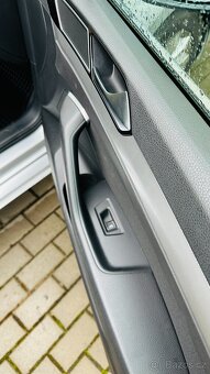Volkswagen Passat 3C - 8