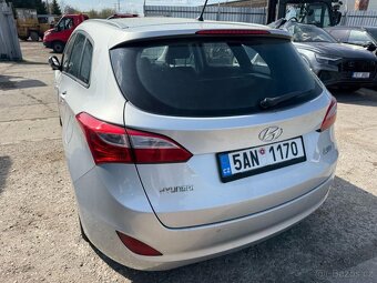 Hyundai i30 1.6CRDi 81kw 2016 pojizdne 188TKM - 8