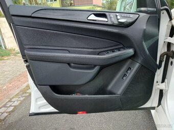 Mercedes-Benz GLE 350D V6 4MATIC AMG DPH 1.majitel - 8