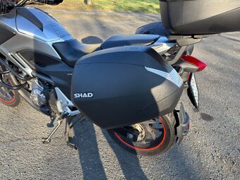 Honda NC700X DCT 35kW 2012 nájezd 22 000 km - 8