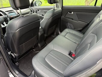 Kia Sportage 2,0CRDi 135kW 4x4 MT/PANORAMA/ - 8