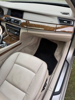 Interiér bmw 7 série 2010/2011 - 8