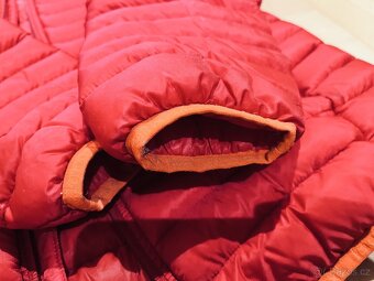 Pánská péřová bunda Peak Performance - vel. M - 8