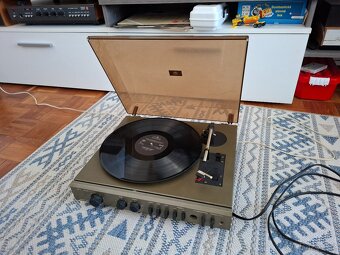 Gramofon Tesla NZC 300 - 8