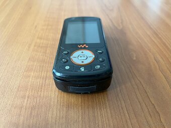 Sony Ericsson W900i - originálne balenie - 8