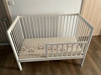 Dětská postýlka se stahovacím bokem - 8