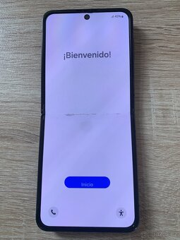 Samsung Galaxy Z Flip4 8GB/128GB - 8