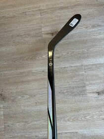 Hokejka Bauer PROTO R, pravá, P28 i P92, flex 70, 77 a 87 - 8