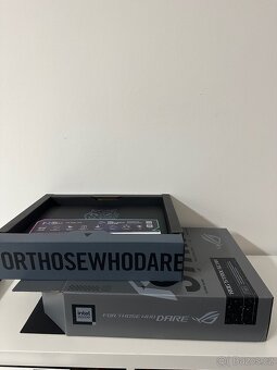 ASUS ROG Strix SCAR 16 – RTX 4080, i9, QHD+ 240Hz, TOP STAV - 8