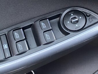 Ford Focus 1.6TDCi , 85 kW nafta, 2011 - 8