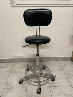 Kadeřnický nábytek - 8