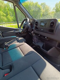 Mercedes Sprinter obytny dodavka - 8