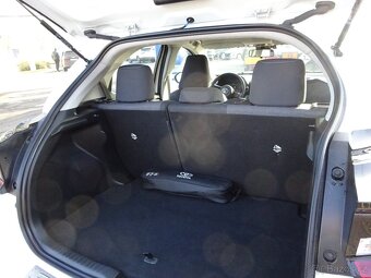 Toyota Yaris 1.5 e-CVT HYBRID,AUTOMAT,GARANCE KM, 1. MAJIT - 8
