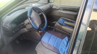 Chrysler Voyager 2,5 TDI - 8