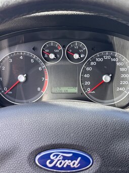 Ford Focus Mk2 2.0i 107KW - 8