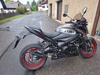 Suzuki GSX-S 1000 - 8
