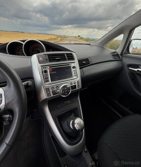 Toyota Verso 1.6 Valvematic - 8
