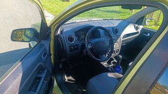 Ford Fusion 1.4i - 8