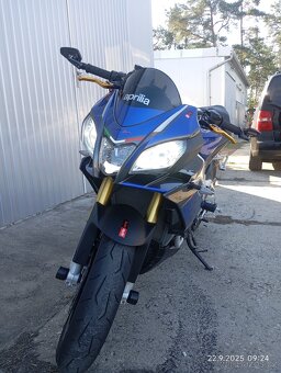 Aprilia tuono v4r 1100 - 8