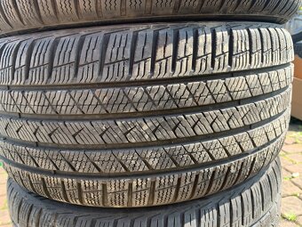 CELOROČNÍ 235/40 R18 VREDESTEIN - 8