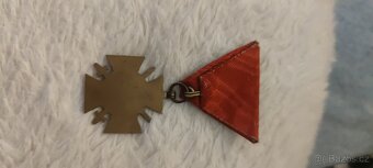 Medaile, vyznamenání. - 8