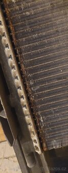 Peugeot 307 kompletní chladičová stěna včetně chladičů. - 8