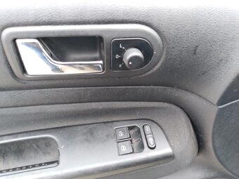 VOLKSWAGEN GOLF 1.4 SPECIAL KLIMA - 8