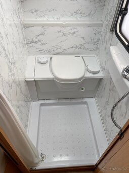 LMC Dominant 470/FRANCOUZSKÁ POSTEL - 8