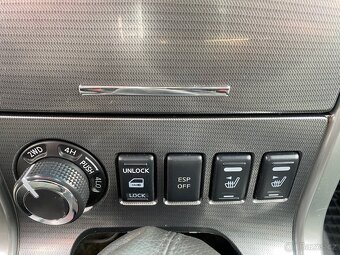 Nissan Navara 2.5 DCi 140 kW , DOUBLE CAB - 8