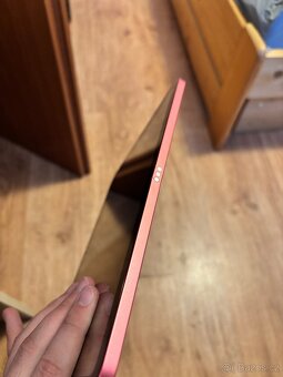 Apple iPad 2024 64GB - 8