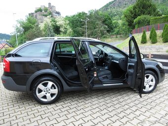 Škoda Octavia Scout 4x4 2.0TDi 103Kw Facelift - 8