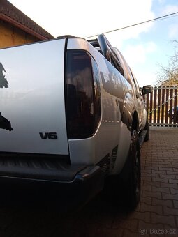 Navara D40 3,0 V6 - 8