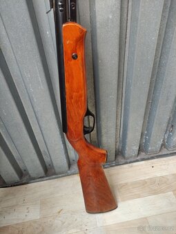 Vzduchovka IŽ 38 - 8