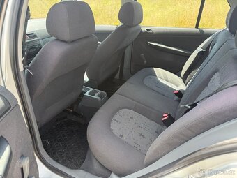 Škoda Fabia 1,4 50 kw MPI, PO SERVISU, HEZKÁ - 8