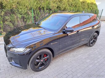 Jaguar F-Pace 3.0 D V6 300 CV AWD (FG462XS) - 8