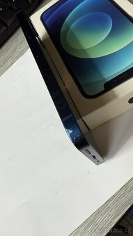 Apple IPhone 12 256gb modrý - 8