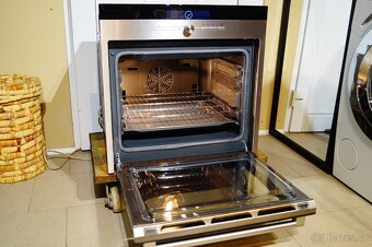 Siemens nerezová vestavná trouba HB78AA570 - 8