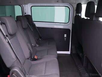 Ford Transit Custom 2,2 TDCi Titanium L2H2 9-Míst (2016) - 8