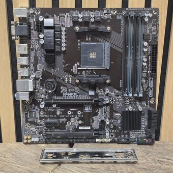 Herní PC-AMDRyzen5 3.2 GHz,RadeonRX580,32GB RAM,750GB HDD - 8