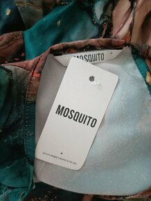 Šaty Mosquito s kapsami - 8