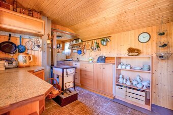 Zděná chata s dřevěnou přístavbou, terasou, Trutnov - Dolní - 8