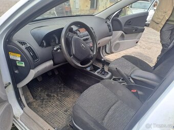 Kia ceed 1,6crdi - 8